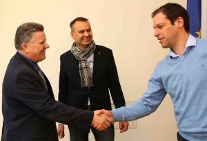 PODPIS POGODBE Foto Ljubo Vukelič 02s